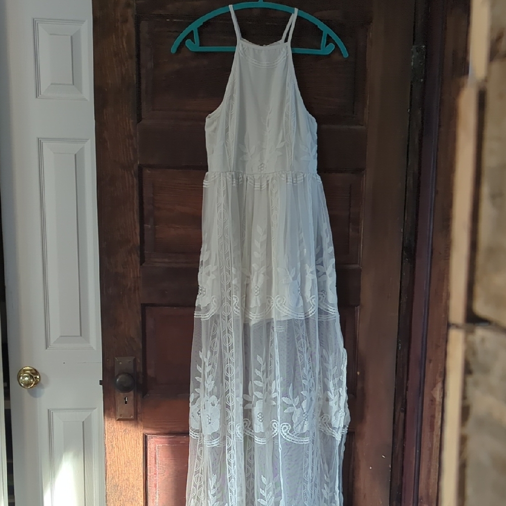 Entro White Sheer Lace Maxi Dress